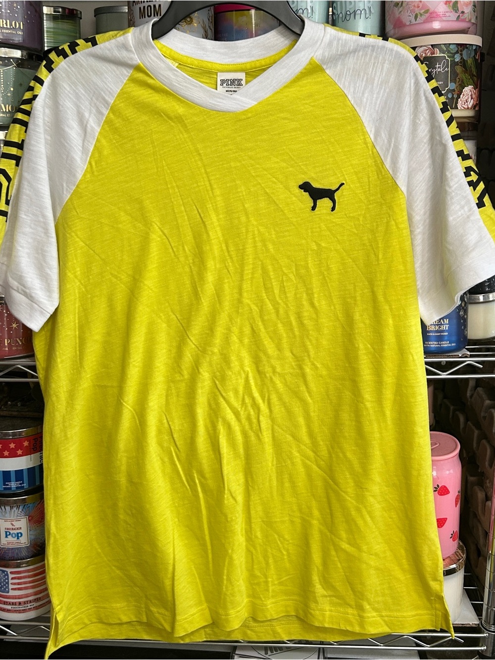 VS PINK TEE -nwot